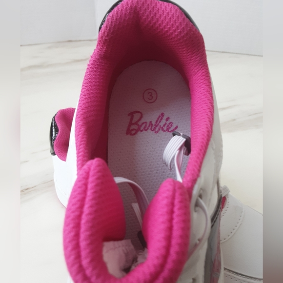 BARBIE Official Limited Edition Girls Low Top White Pink Trim Sneakers Sz 3 - Picture 10 of 11